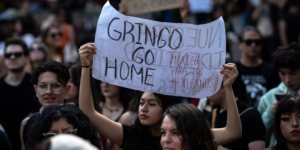una protesta en México por los altos alquileres deriva en xenofobia contra los estadounidenses