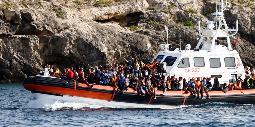 Al menos 26 muertos tras un doble naufragio frente a la costa de Lampedusa