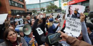 División en Colombia tras la sentencia al expresidente Uribe
