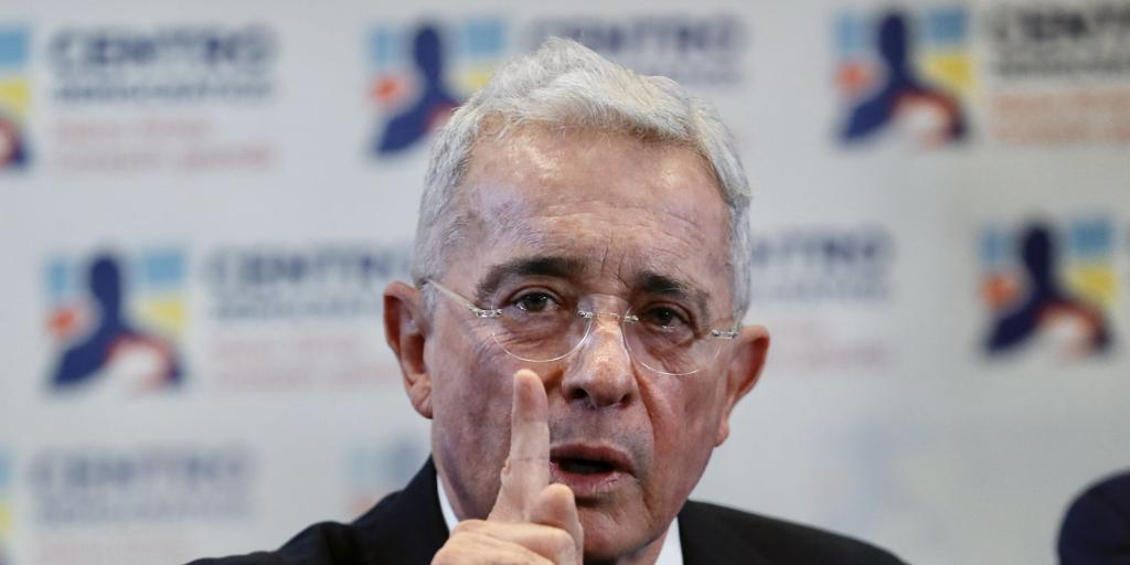 La condena a Álvaro Uribe genera conmoción y llamadas a la movilización en Colombia