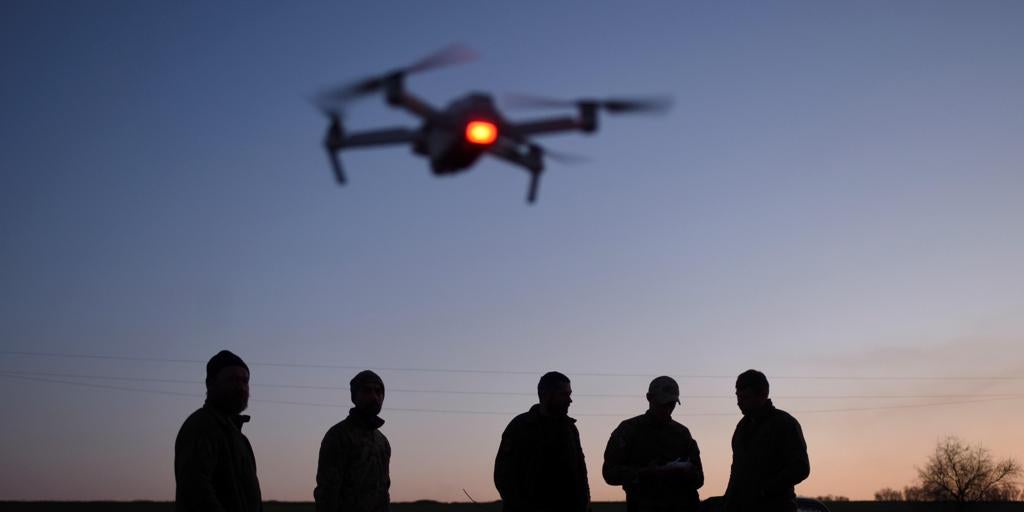 Lituania pide «medidas» a la OTAN tras encontrar un dron ruso con explosivos en un campo de entrenamiento militar