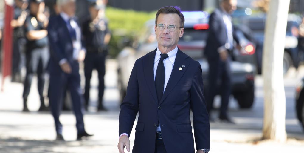 Lluvia de críticas al primer ministro de Suecia al revelar que pide a ChatGPT una «segunda opinión» antes de tomar decisiones