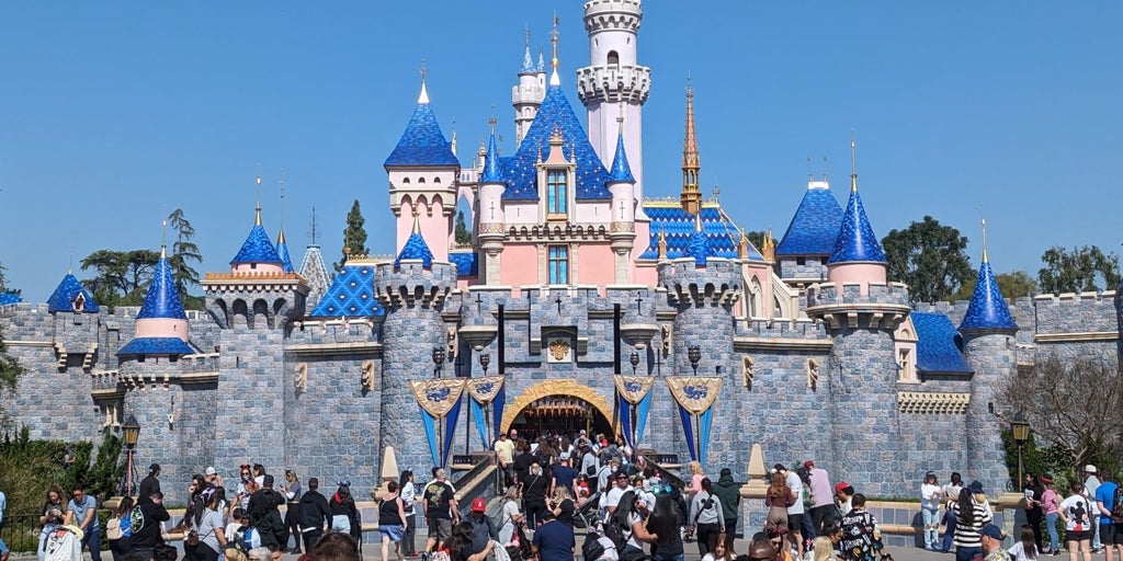 Muere un turista de 53 años en una popular atracción de Disneyland