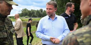 Polonia prolonga los controles fronterizos hasta octubre en medio de fuertes tensiones migratorias