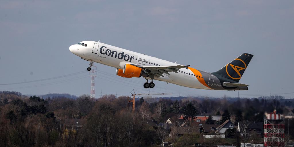 Un avión realiza un aterrizaje de emergencia en Italia tras incendiarse un motor tras el despegue