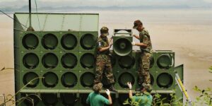 Corea del Sur suspende las emisiones de radio propagandísticas que emitía con altavoces en la frontera con el Norte