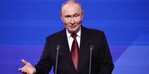 El Kremlin señala que la OTAN «de facto está luchando contra Rusia» y anuncia que perseguirá a los países que se apropien de sus activos