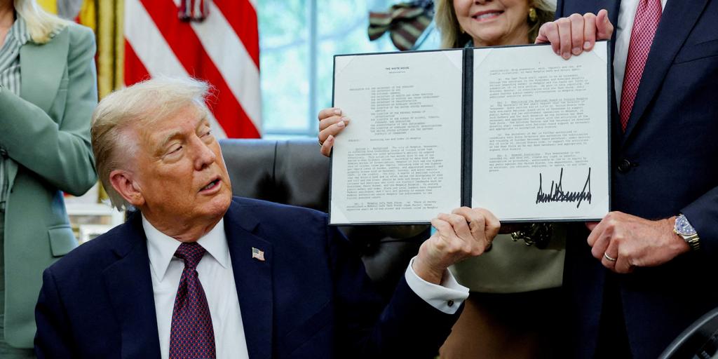 Trump anuncia una demanda por difamación de 15.000 millones de dólares contra 'The New York Times'