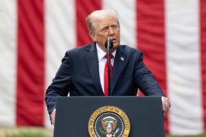 Trump dice que la ofensiva de Israel contra la ciudad de Gaza "podría resultar en la liberación" de rehenes