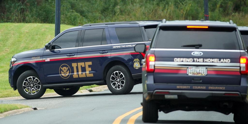 Un tiroteo en un centro de detención de inmigrantes en Dallas deja al menos tres heridos graves y un muerto