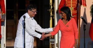 Delcy y Petro acuerdan combatir militarmente a los grupos violentos y de narcotráfico