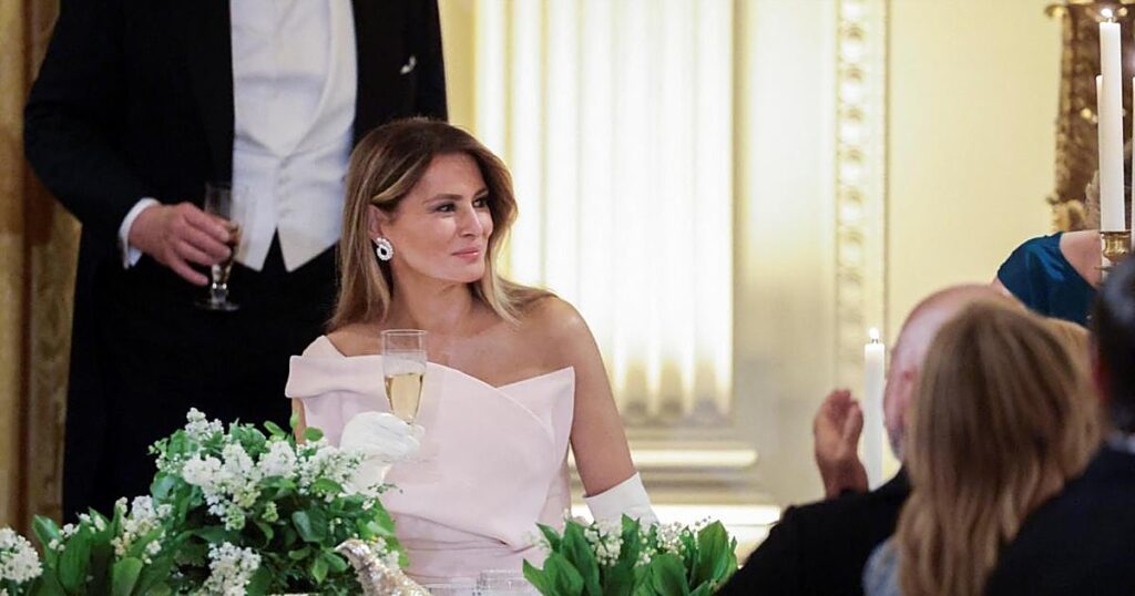 La Administración Trump revisa las licencias de la cadena ABC tras el chiste de Jimmy Kimmel sobre Melania