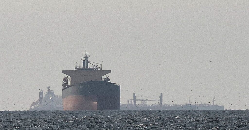La ONU prepara un plan de evacuación para los barcos y marineros varados en el estrecho de Ormuz