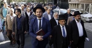 Los últimos judíos de Irán: sobrevivir en la guarida de los ayatolás