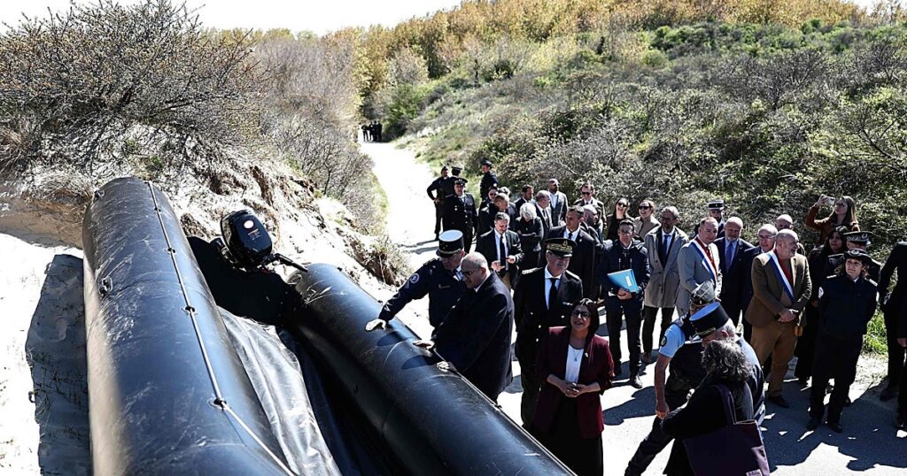 Reino Unido y Francia sellan un pacto de 770 millones de euros para frenar los cruces en el Canal
