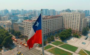 Aisladas de forma preventiva en Chile dos personas que subieron al crucero afectado por el brote de hantavirus