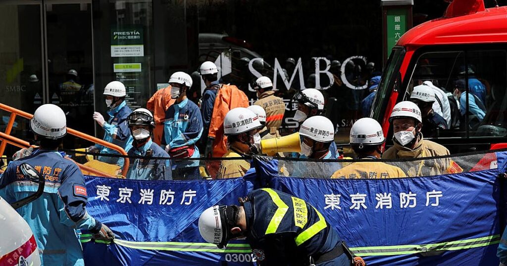 Al menos 20 heridos en un centro comercial de Tokio tras un ataque con gas tóxico
