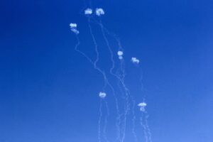 Arabia Saudí denuncia la entrada de tres drones en su espacio aéreo desde Irak y anuncia su destrucción
