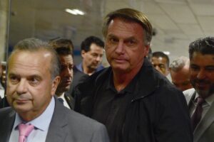 Bolsonaro es ingresado este viernes para someterse a una cirugía en su hombro
