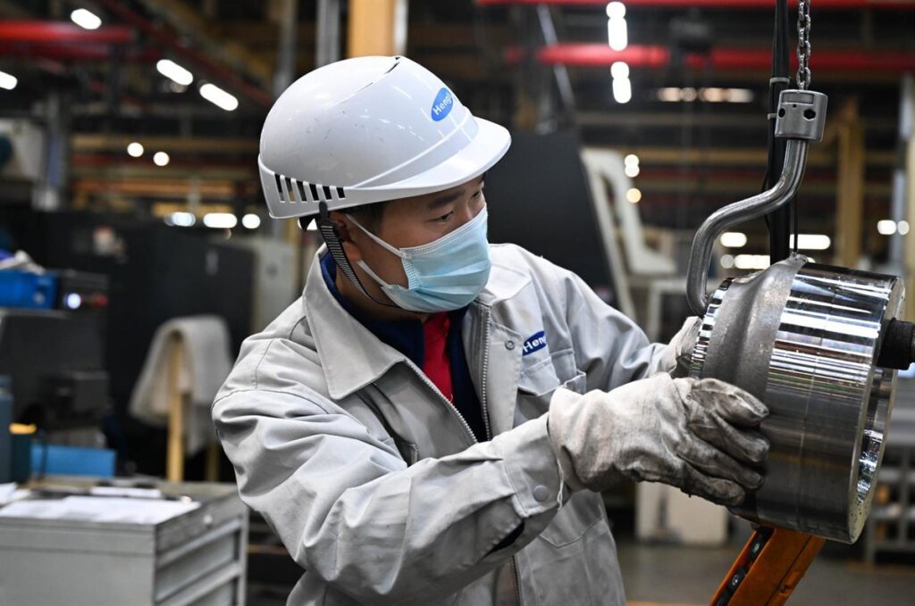 China ordena a sus compañías energéticas afectadas que ignoren las sanciones impuestas por EEUU