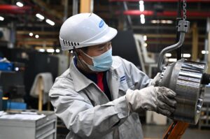 China ordena a sus compañías energéticas afectadas que ignoren las sanciones impuestas por EEUU