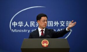 China pide que Irán y EEUU que "no cierren la puerta al diálogo" y logren un acuerdo nuclear