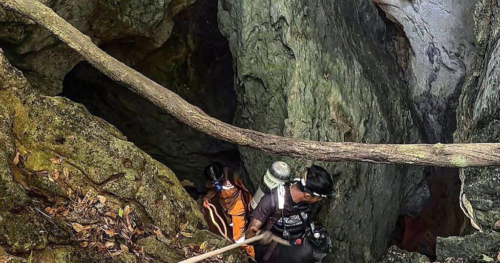 Cinco de las siete personas atrapadas en una cueva de Laos fueron encontradas con vida: rescatistas