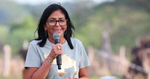 Delcy Rodríguez autoriza el sobrevuelo de aeronaves de EE.UU. en Caracas