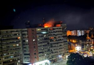 Dos heridos al impactar un dron ruso contra un edificio residencial en Rumanía