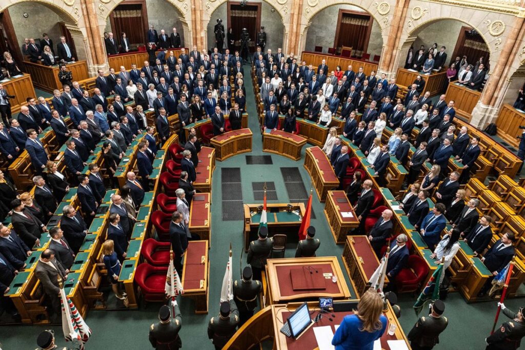El Parlamento de Hungría revoca la retirada del TPI impulsada por Orbán