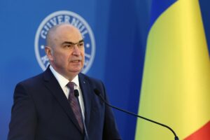 El Parlamento de Rumanía aprueba una moción de censura contra el primer ministro conservador, Ilie Bolojan