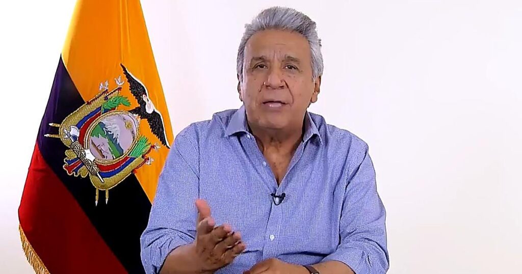 El expresidente de Ecuador Lenín Moreno regresa a Quito días antes de su juicio por cohecho entre críticas por supuestos pactos con el Gobierno