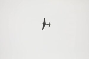 Emiratos intercepta seis drones dirigidos contra infraestructuras civiles en las últimas 48 horas