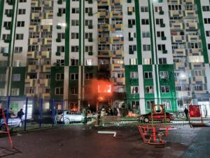 Evacuadas 350 personas de tres edificios en Rzhev, Rusia, tras un ataque con drones ucranianos