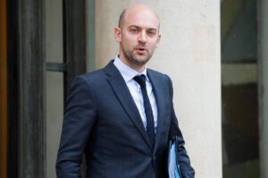 Francia califica de "inadmisible" el trato a los detenidos de la flotilla y convoca al embajador israelí