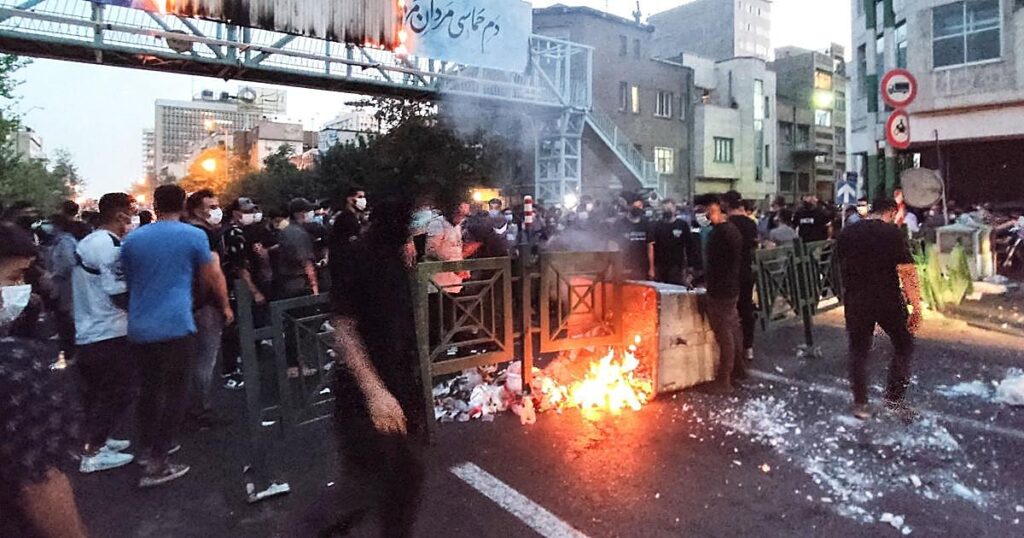Guerra en Irán, en directo: ataques de Estados Unidos e Israel y última hora del estrecho de Ormuz y Donald Trump hoy