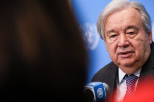 Guterres insta a Irán a garantizar, "como mínimo", la atención médica "urgente" a Narges Mohammadi, encarcelada