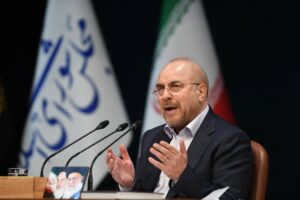 Irán alerta de que EEUU "busca empezar una nueva guerra" a pesar de mantener la "presión política y económica"