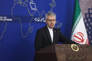 Irán pide a EEUU que "abandone sus demandas poco razonables" para lograr un acuerdo para el fin de la guerra