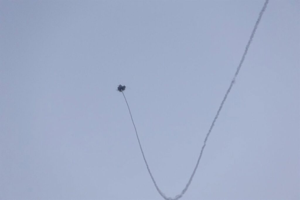 Israel anuncia la interceptación de un dron "lanzado desde el este"