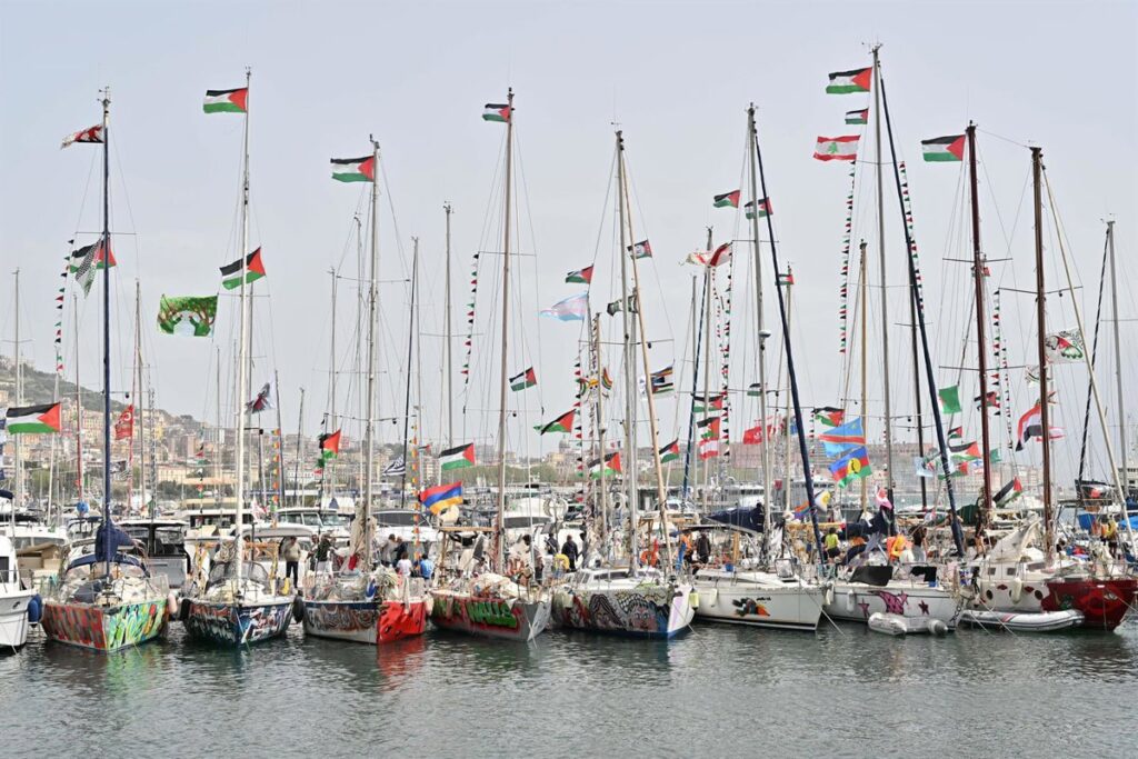 La Armada israelí abandona a la deriva varios barcos de la última flotilla