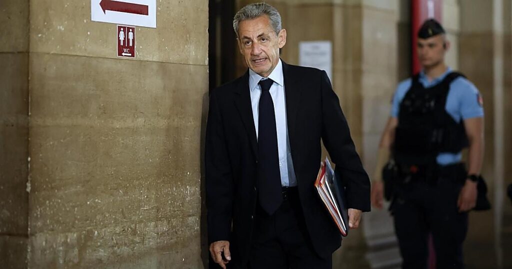 La Fiscalía francesa pide siete años de prisión en la apelación de Sarkozy contra su condena por financiación ilegal