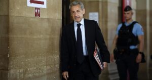 La Fiscalía francesa pide siete años de prisión en la apelación de Sarkozy contra su condena por financiación ilegal