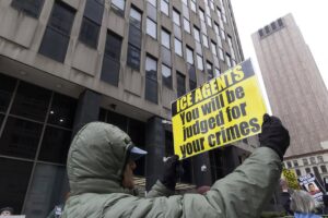 La Justicia de EEUU limita los arrestos por parte del ICE en tribunales de inmigración en Nueva York