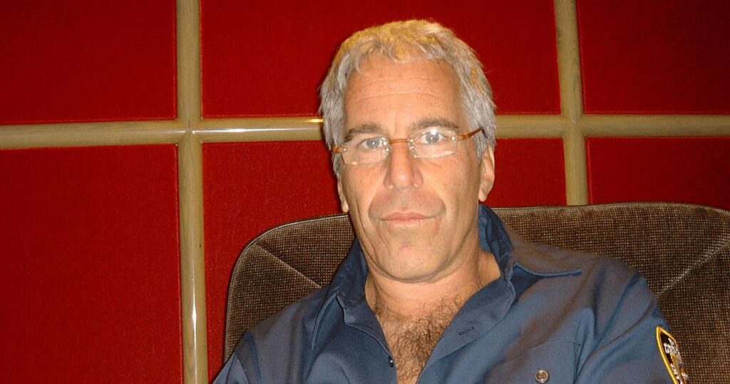 La Justicia revela una nota del primer intento de suicidio de Jeffrey Epstein