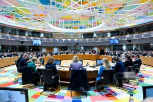 La UE amplía las sanciones contra los responsables del bloqueo de Ormuz
