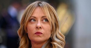 Lukashenko se opone a que Meloni medie entre Ucrania y Rusia: «Es una mujer»