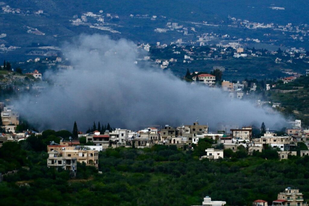 Mueren al menos 16 personas en nuevos bombardeos de Israel contra Líbano a pesar del alto el fuego
