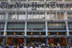Netanyahu demanda a 'The New York Times' por un artículo sobre violaciones de agentes israelíes