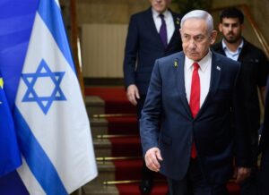 Netanyahu se reúne con el ministro de Defensa y el jefe del Ejército a medida que recrudece los ataques contra Líbano